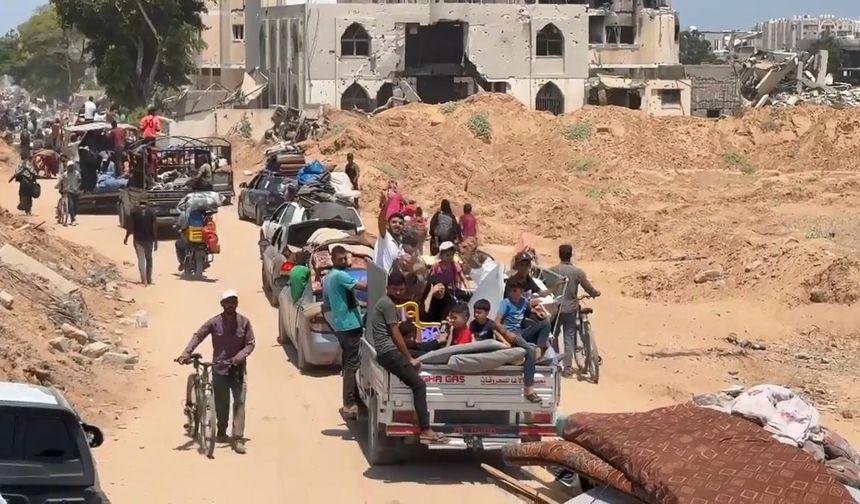 İsrail, Han Yunus’ta tahliye emri verdi: Gazze halkı yine yola koyuldu