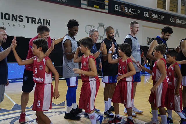 Muratpaşa Belediyesi U11 Basketbol Takımı